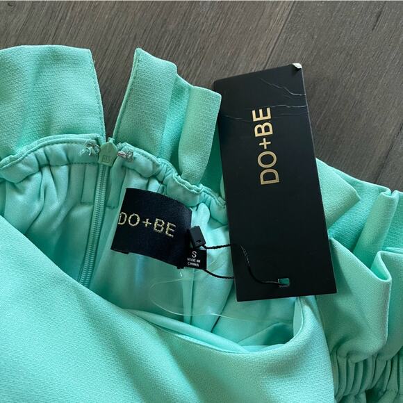 New Do + Be Mint to Be Ruffle Off Shoulder Dress - Picture 4 of 5